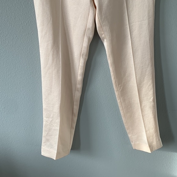 Vince Camuto cream silky seersucker trouser pants! - Picture 7 of 7
